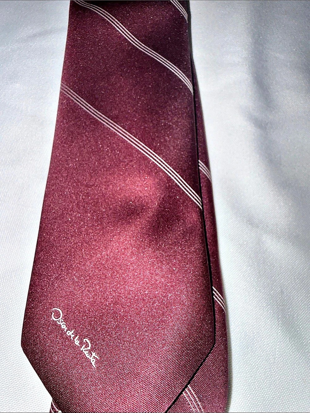 Vintage Oscar de la Renta Men's Geometric Tie in Red Like New